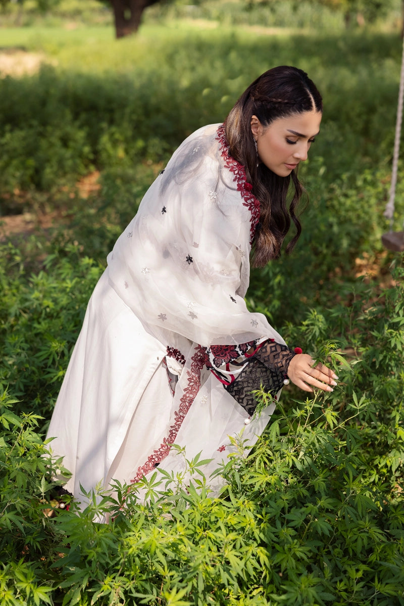 Ayeza Khan Heer Mummy & Me Ladies Chikan Embroidered Eid Outfit AL1029 - Desi Posh