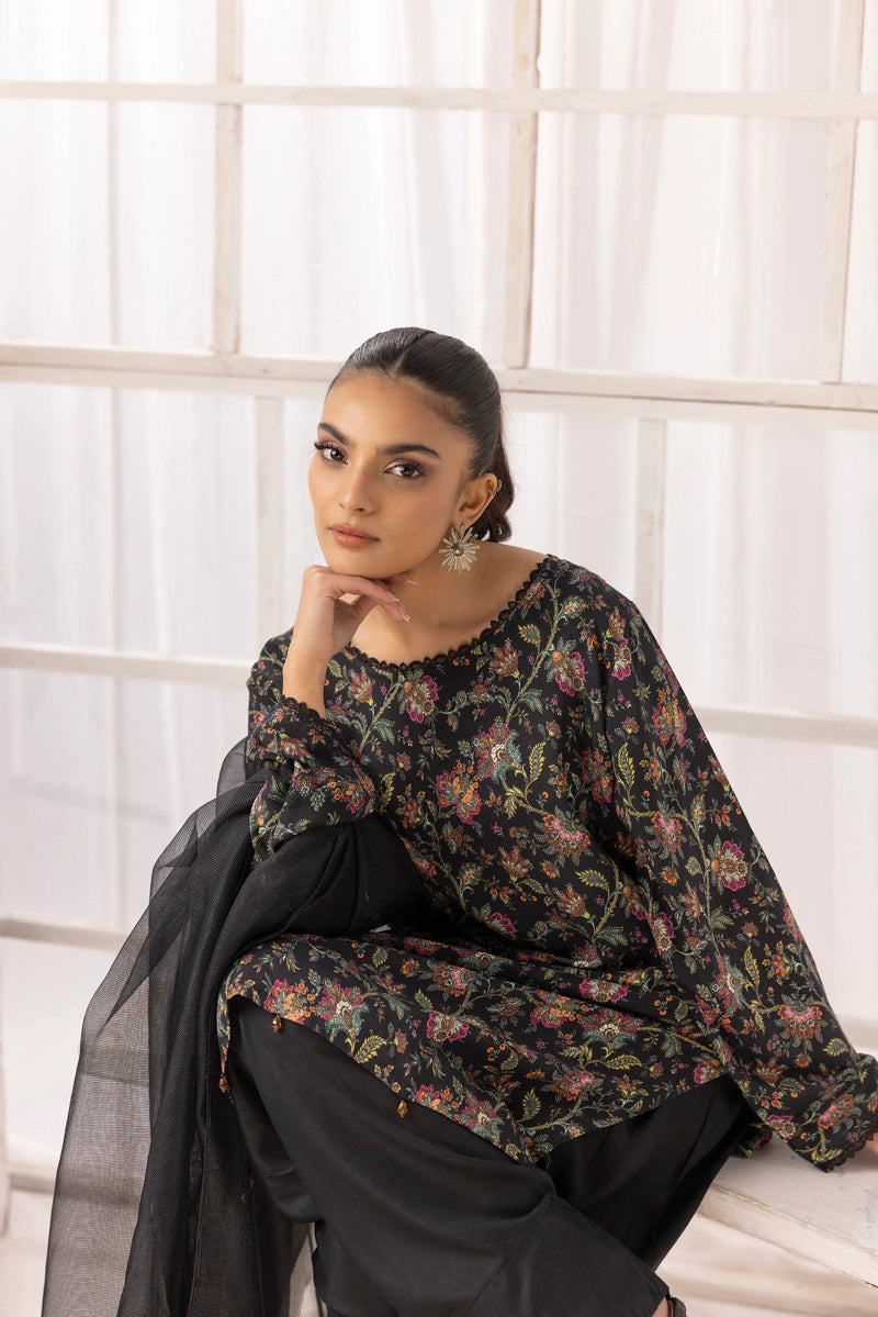 Nakhra Floral Arabic Lawn Farshi Salwar Suit With Chiffon Dupatta D1