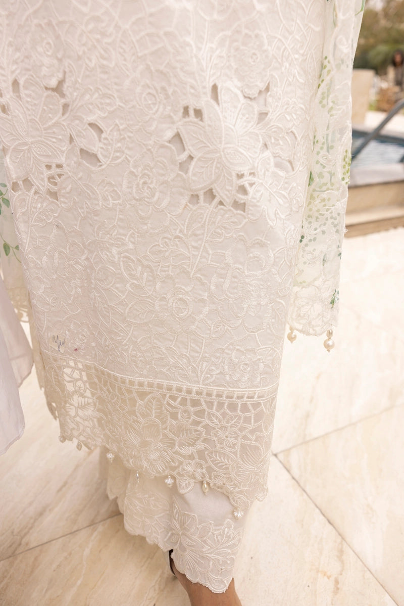 Ivana Luxe Chikan Embroidered 3 Piece Outfit With Net Dupatta AL1000