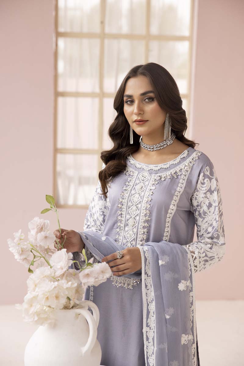 Fiza Grey Embroidered Eid 3 Piece Suit With Chiffon Dupatta - Desi Posh