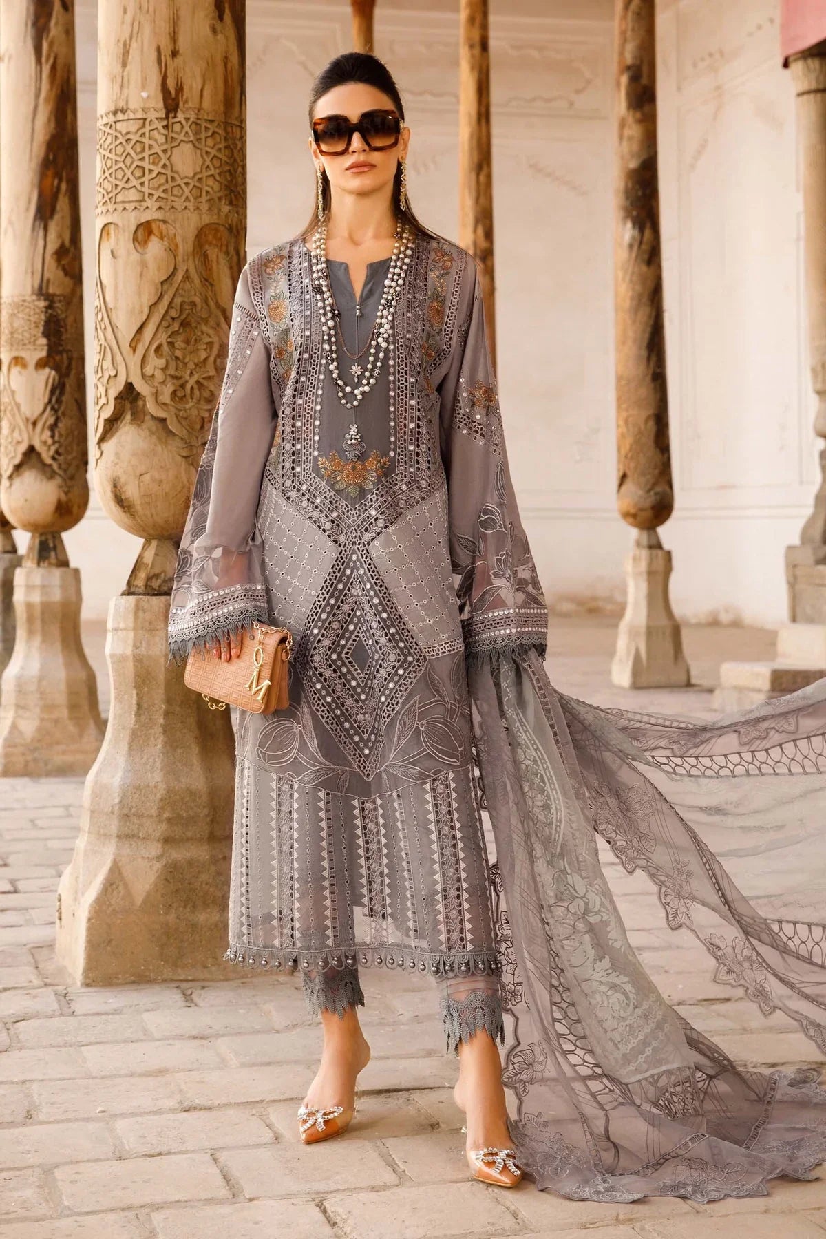 Lawn dress with net dupatta hot sale
