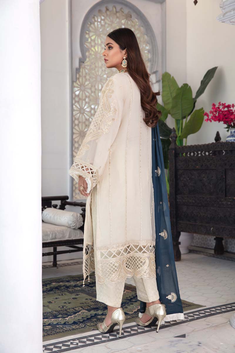 Aroosh Luxury Embroidered Ivory 3 Piece Wedding Outfit - Desi Posh