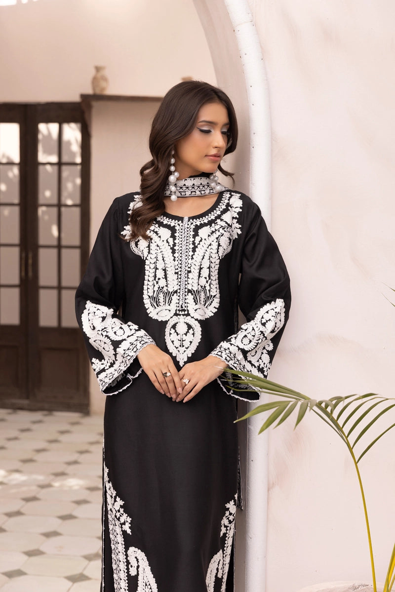 Almila Winter Linen Collection Black 3 Piece Suit With Chiffon Dupatta
