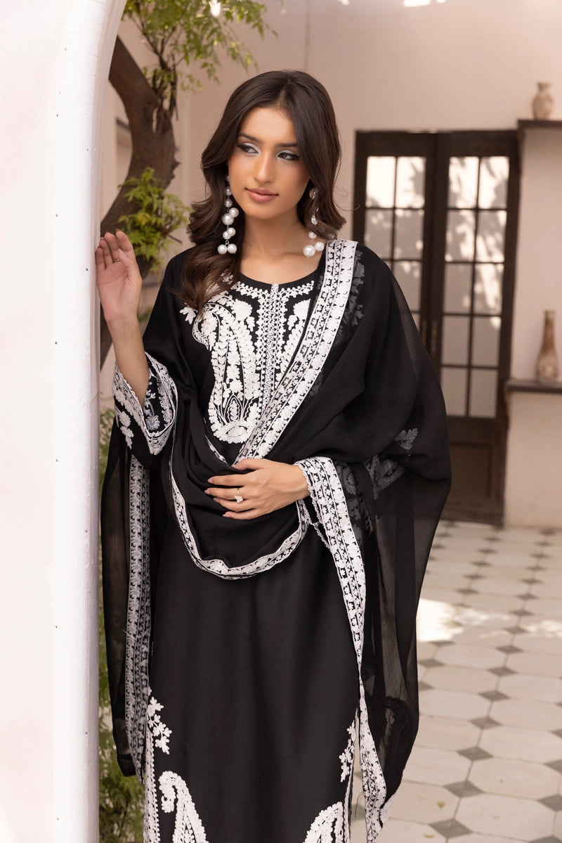 Almila Winter Linen Collection Black 3 Piece Suit With Chiffon Dupatta