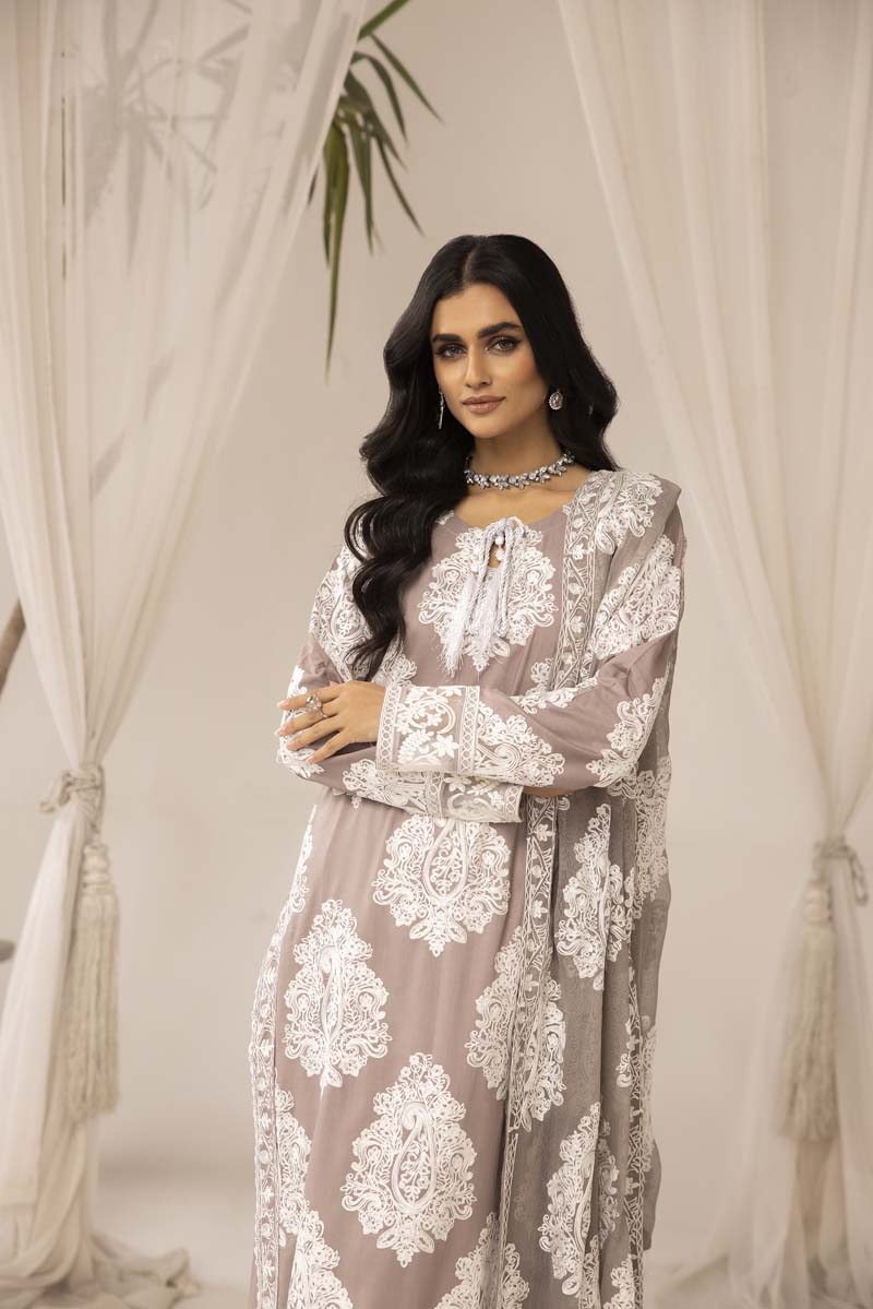 Jannat Beige Linen Embroidered 3 Piece Suit With Chiffon Dupatta - Desi Posh