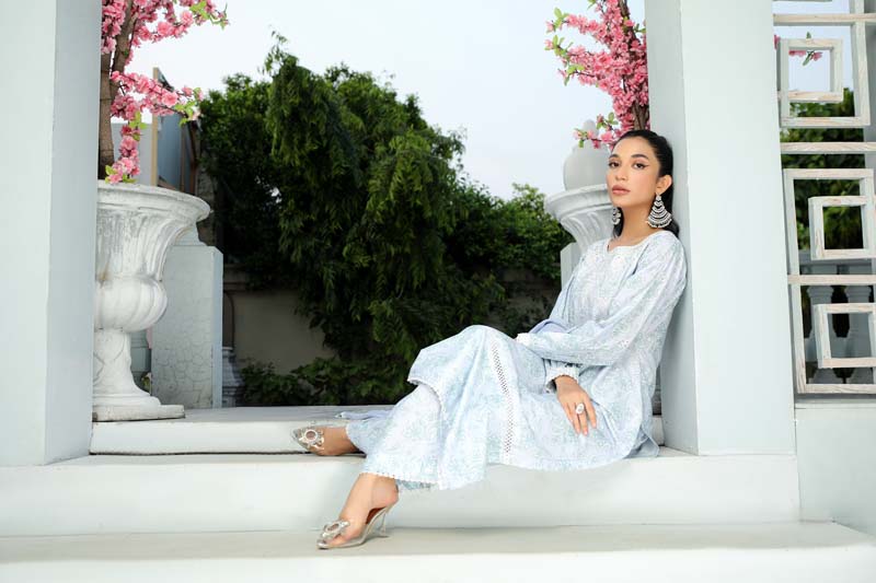 Husan Chikan Lawn Suit With Embroidered Chiffon Dupatta HJ01 - Desi Posh