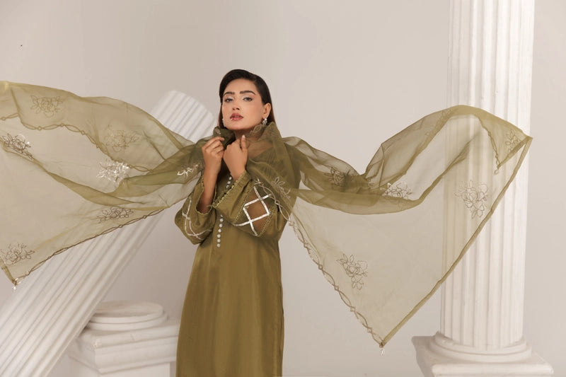 Firdous Eid Silk Green Suit With Farshi Salwar and Embroidered Net Dupatta - Desi Posh