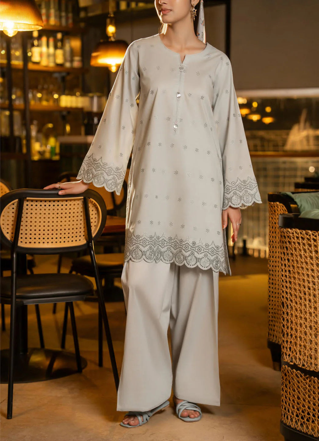 Back to the 70`s Ash Grace 2pc Farshi Salwar Embroidered Suit