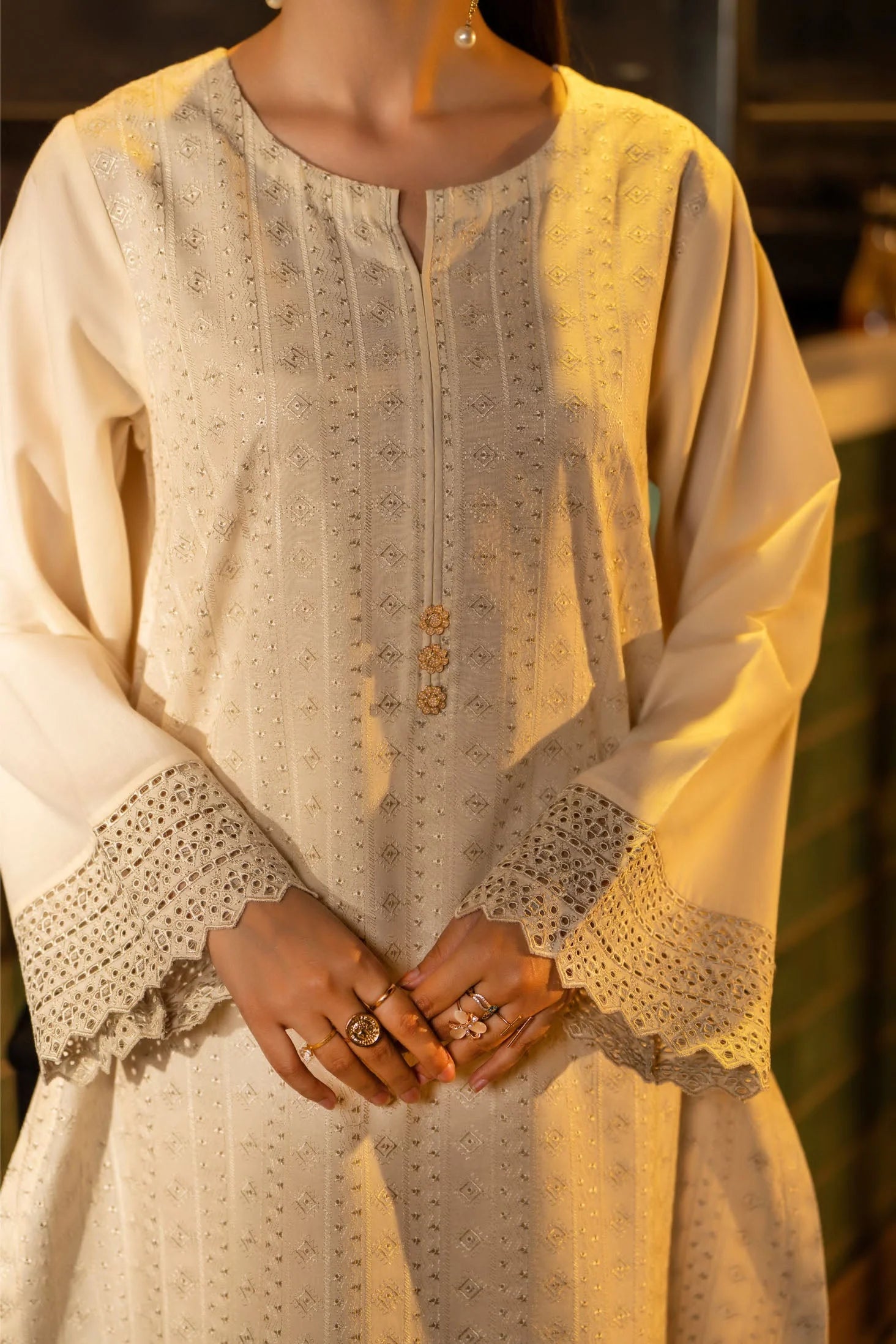 Back to the 70`s Champagne Glow 2pc Farshi Salwar Embroidered Suit