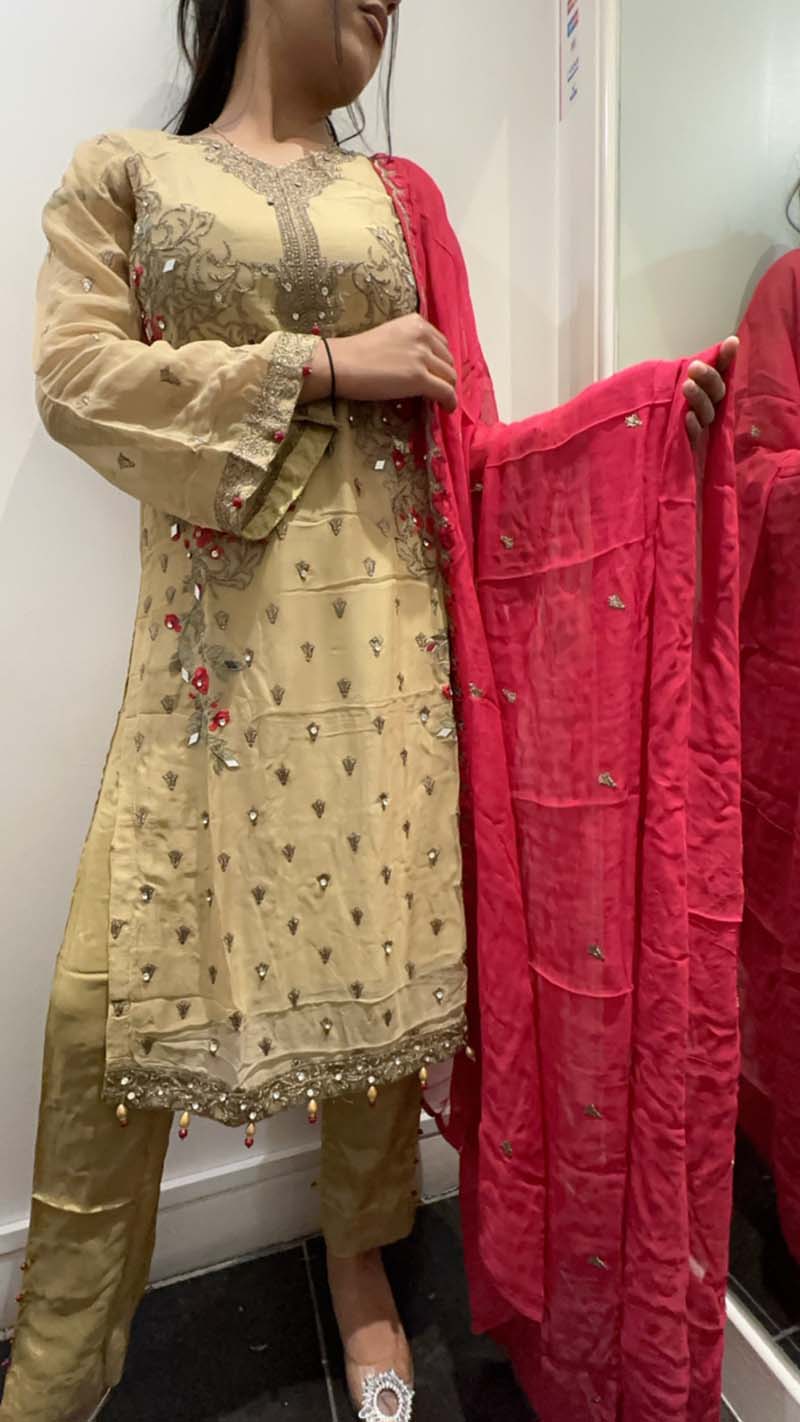 Simrans Abstract Fantasy Chiffon Outfit With Embroidered Dupatta - Desi Posh