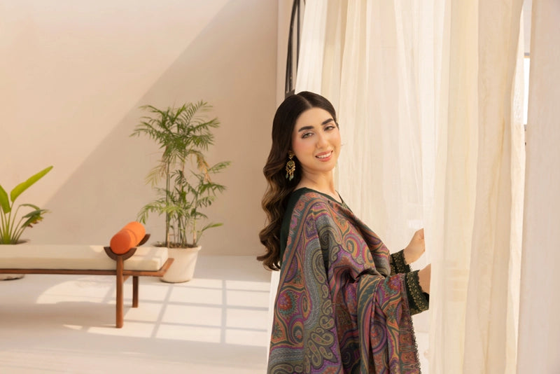 Rozana Dhanak Winter Collection Royal Emerald 3 Piece Embroidered Suit