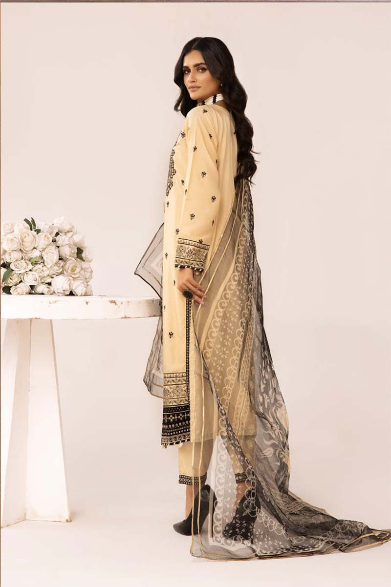 Muskari Embroidered Long Cream Kameez 3 Piece Outfit With Net Dupatta - Desi Posh