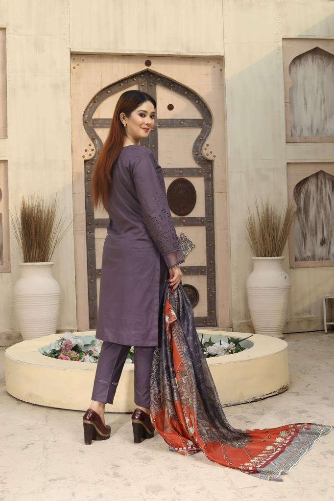 Bin Saeed Plum 3 Piece Chikan Kari Lawn Suit with Organza Dupatta - Desi Posh