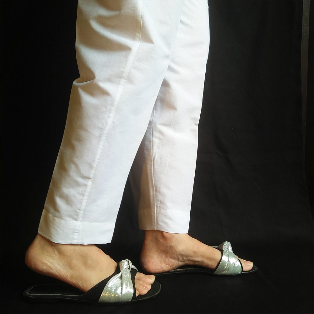 Straight Capri Trousers Plain White - Desi Posh
