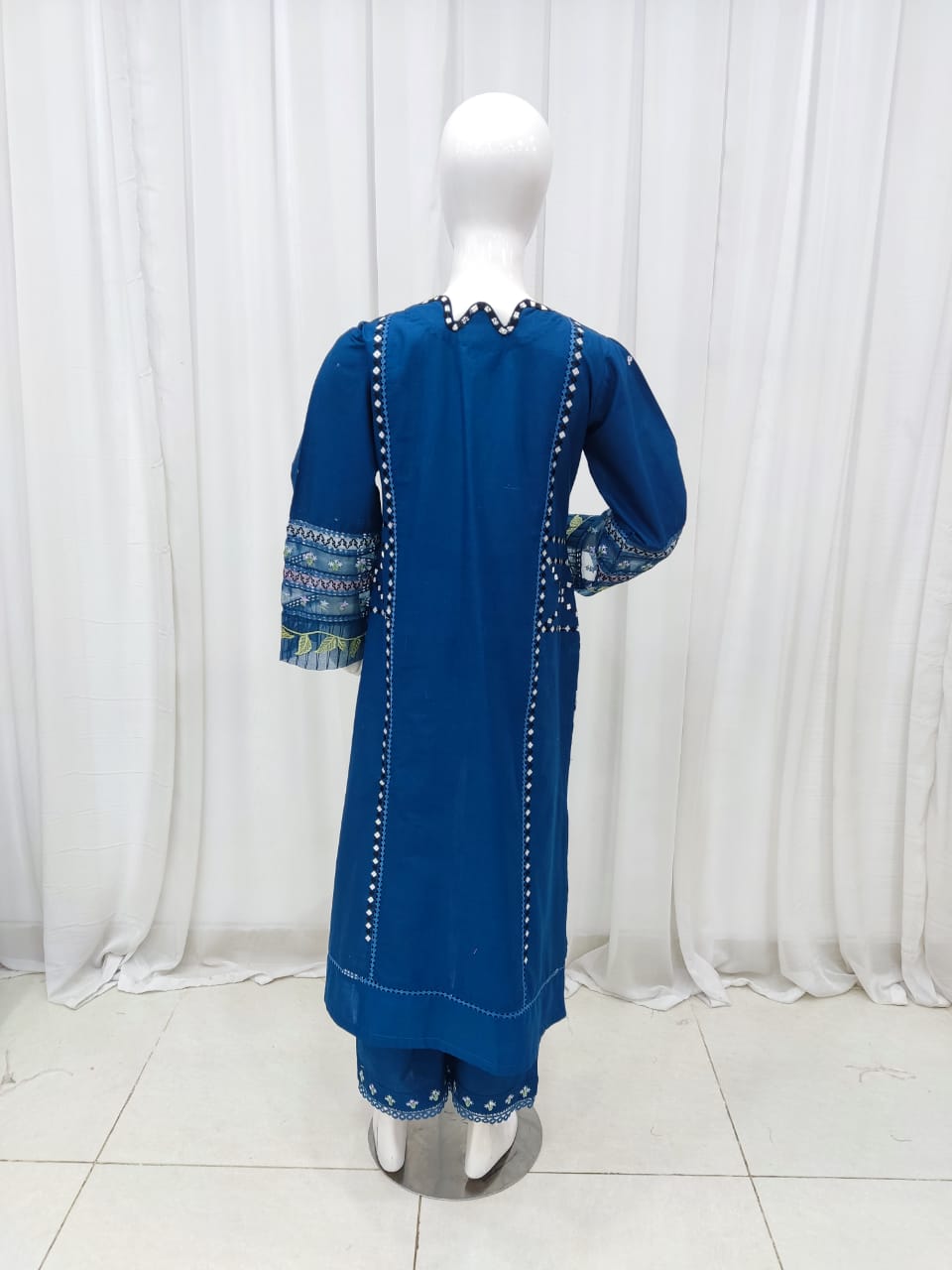 Crimson Inspired Embroidered Lawn Bohemian Summer D7A 3 Piece Outfit - Desi Posh