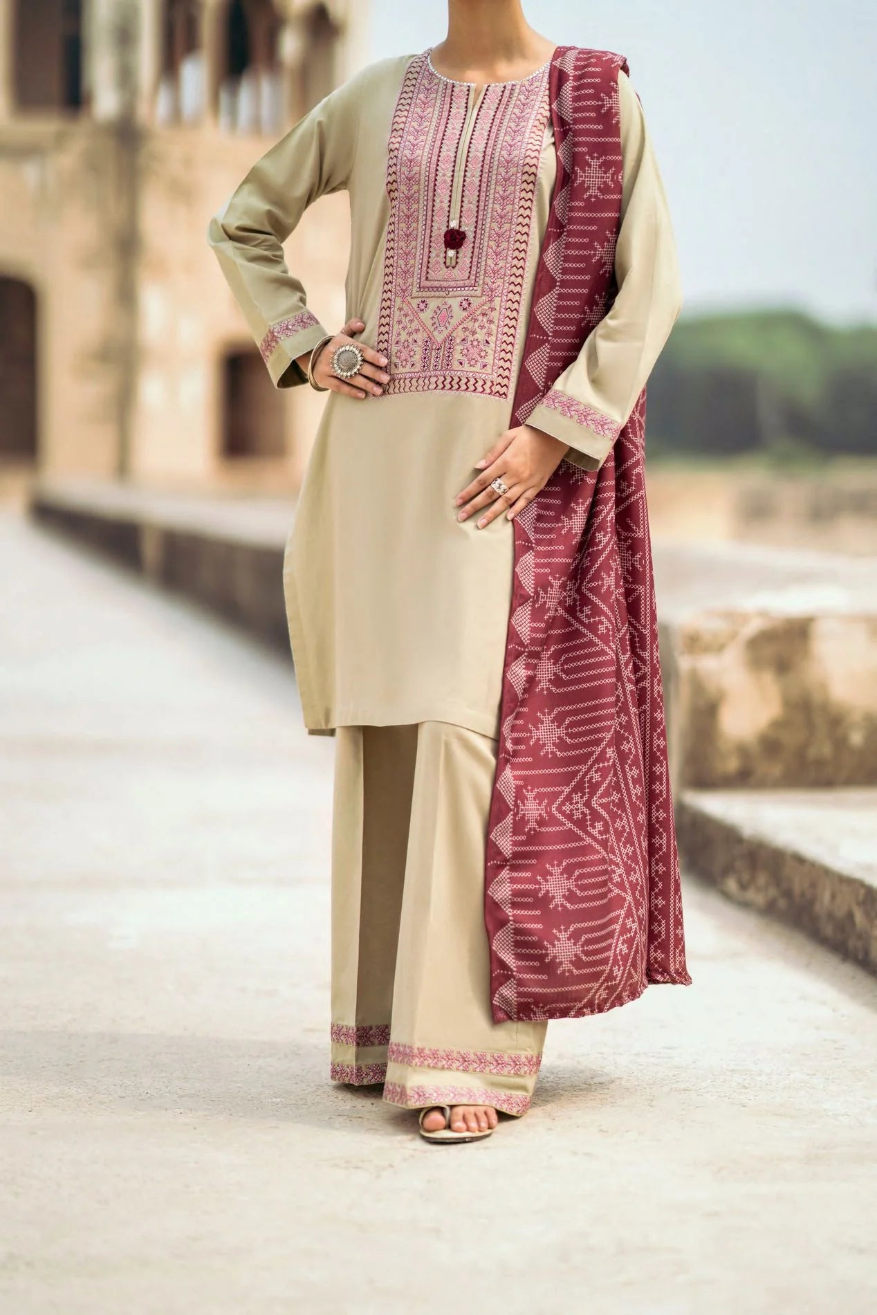 Dayaar-e-Falak Dhanak Linen Suit with Digital Printed Shawl - Desi Posh