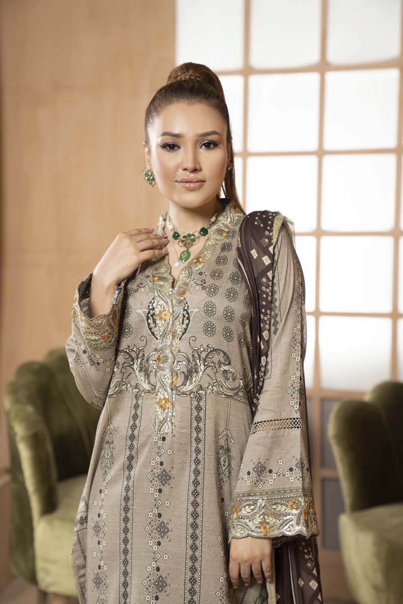 Munira Embroidered Lawn Outfit with Chiffon Dupatta MSL05 - Desi Posh
