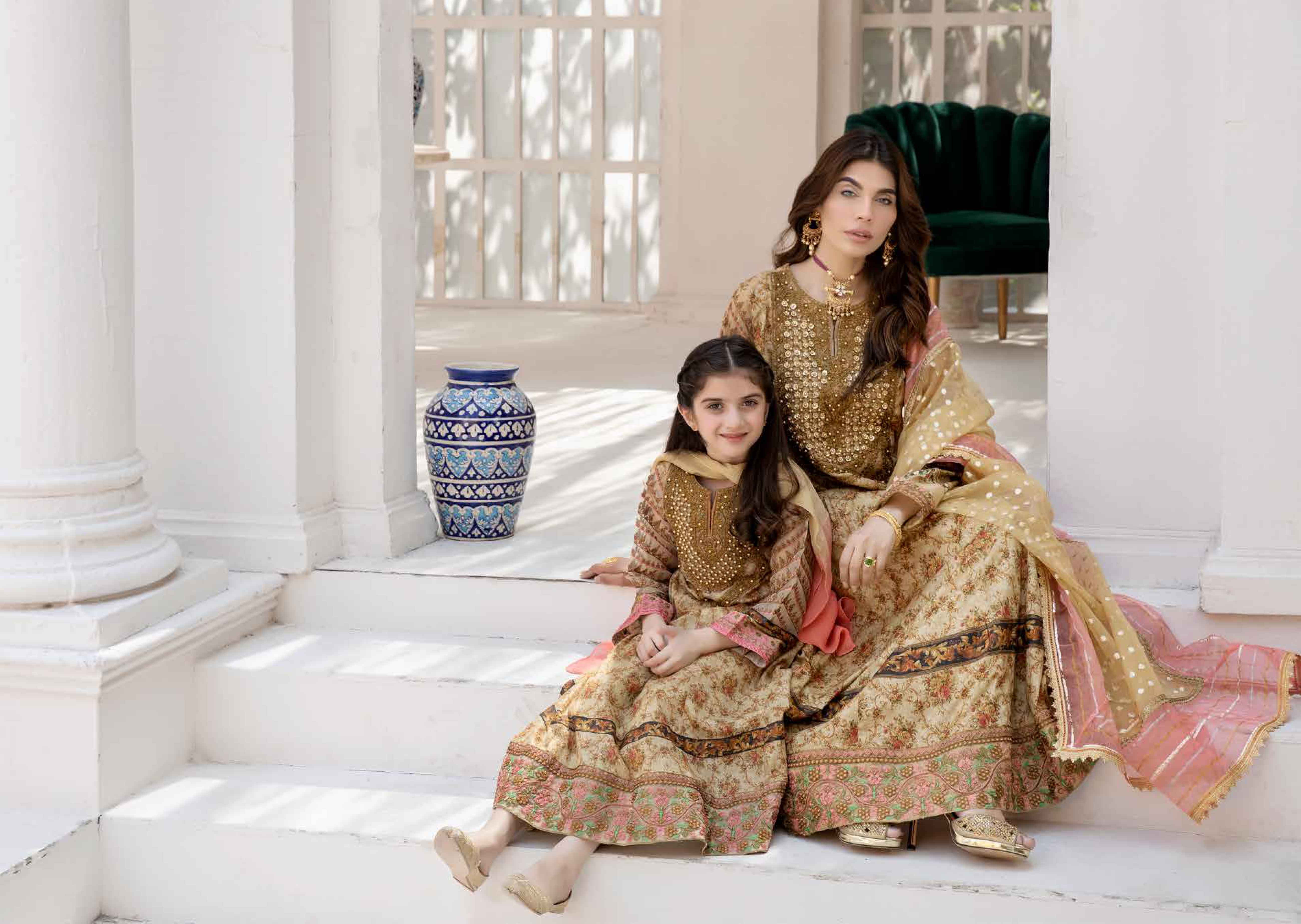 mother and daughter eid suits