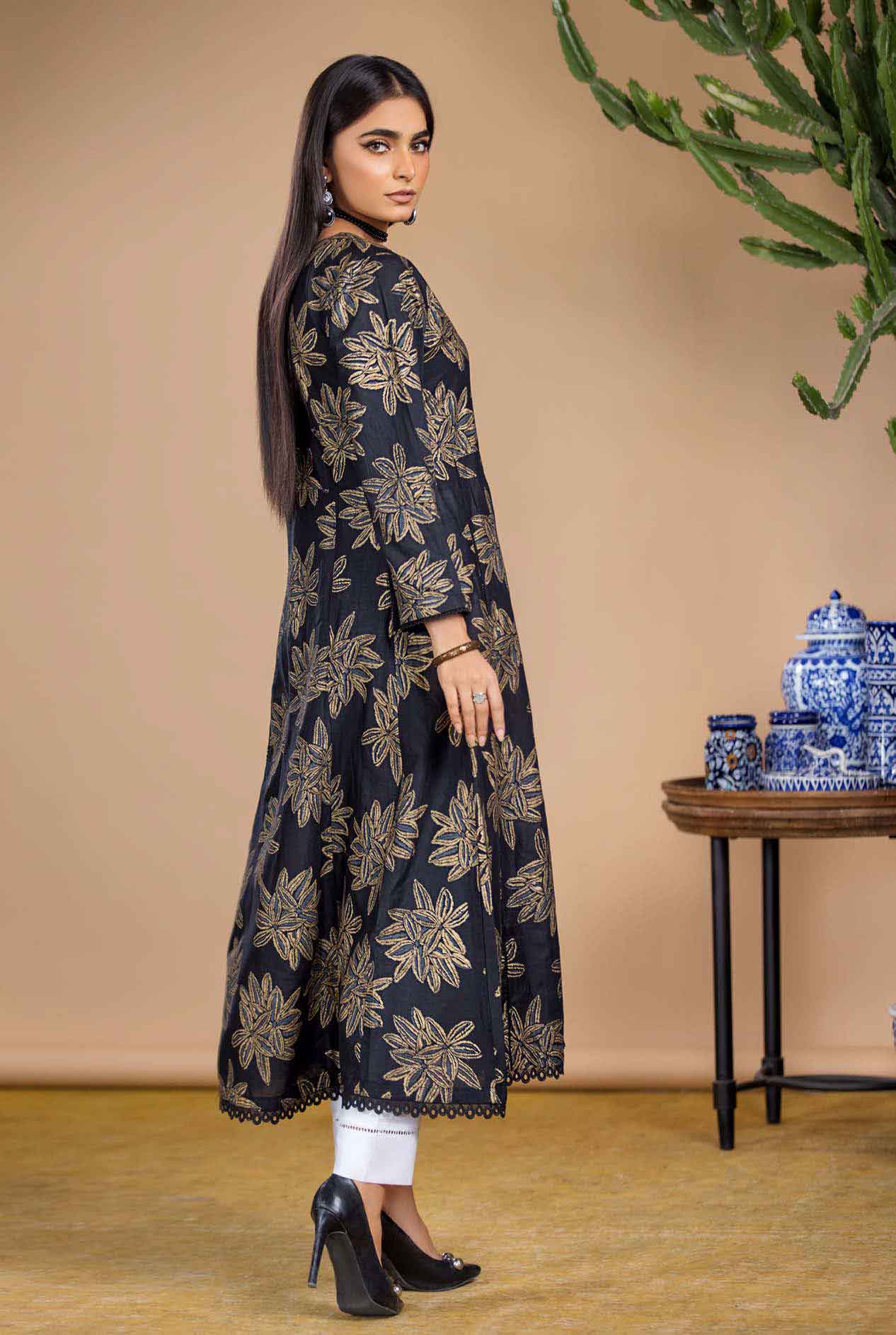 Ethnic PK Printed Long Linen Ladies Kurti Black DesiP 