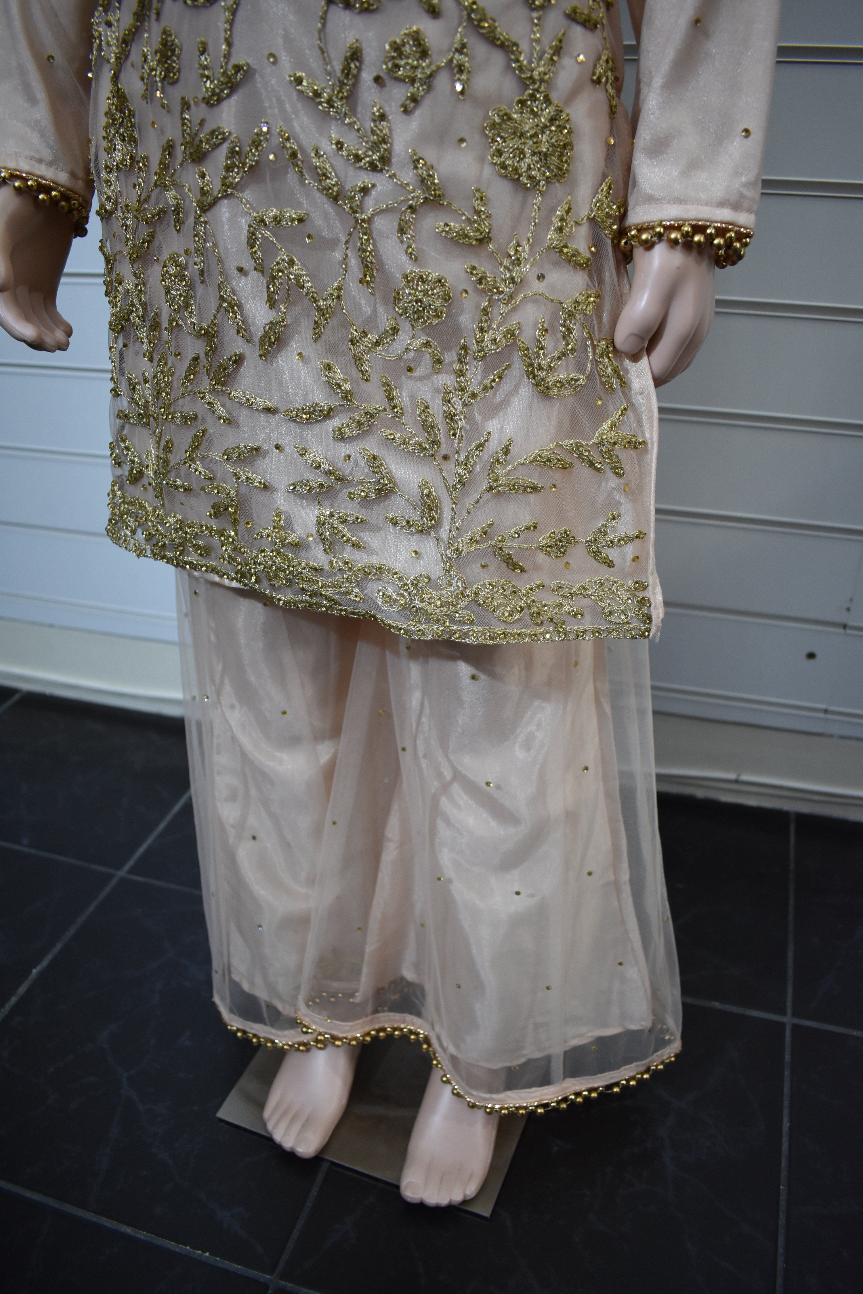 girls wedding outfit