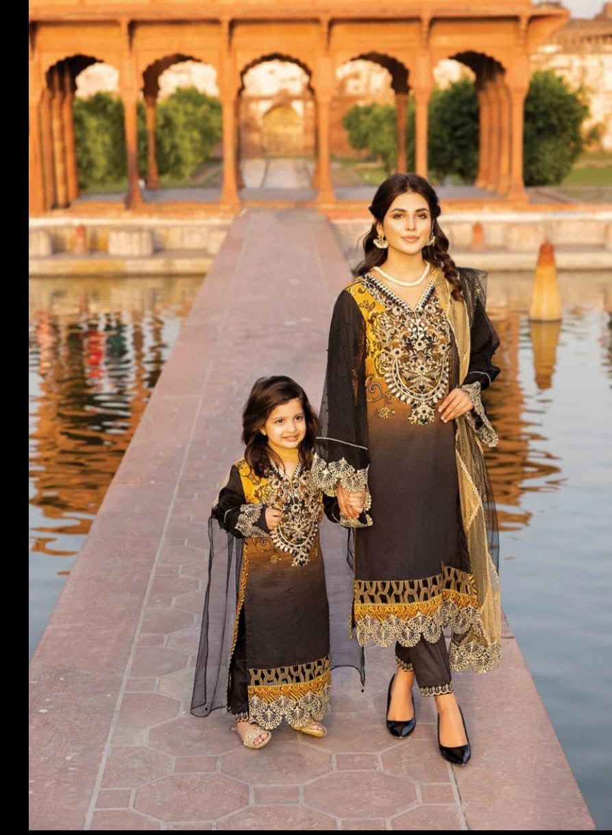 Ivana mother and daughter outfits
