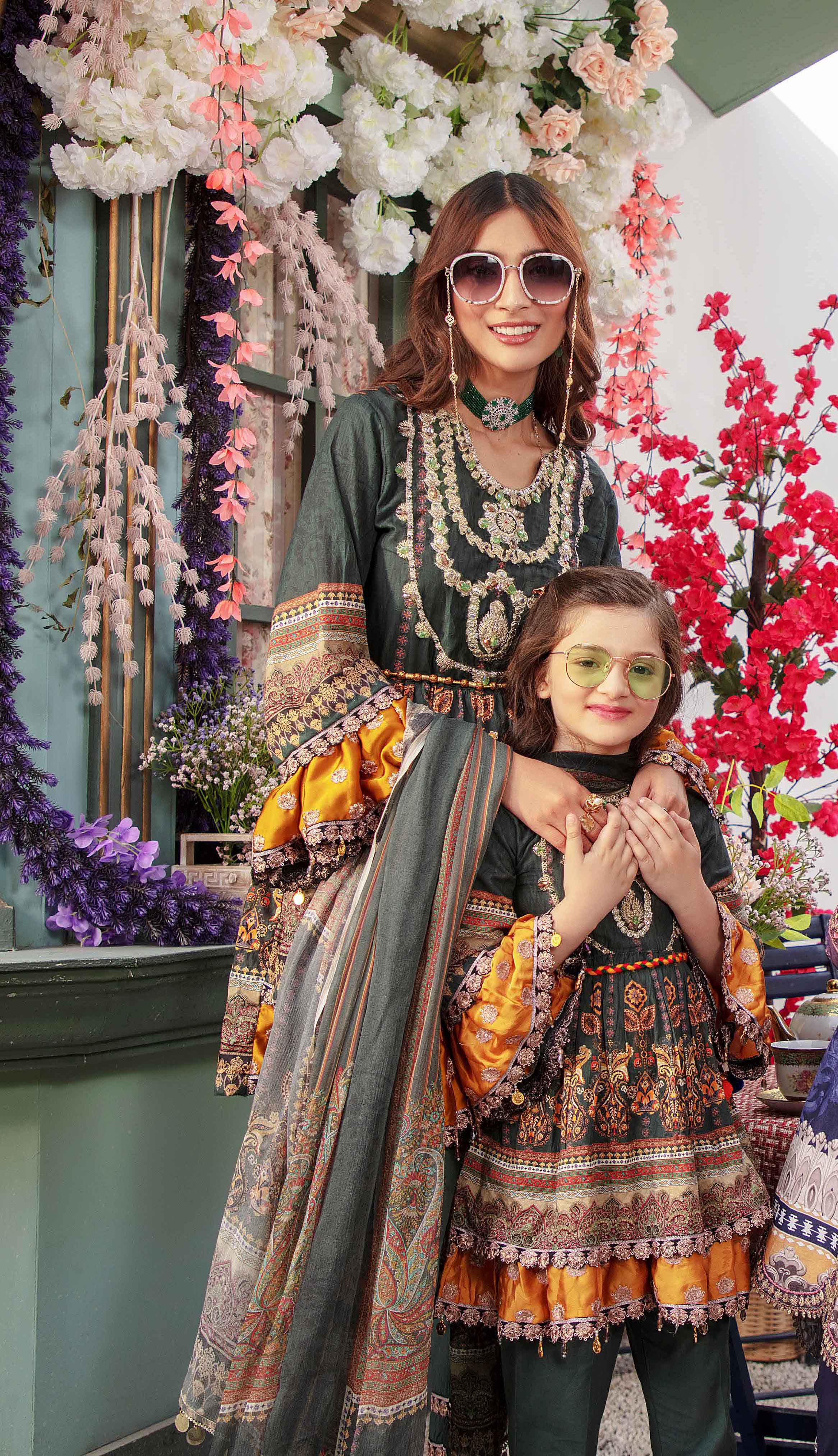 Ivana Kids Digital Print Frock Outfit with Digital Print Chiffon Dupatta S2170K