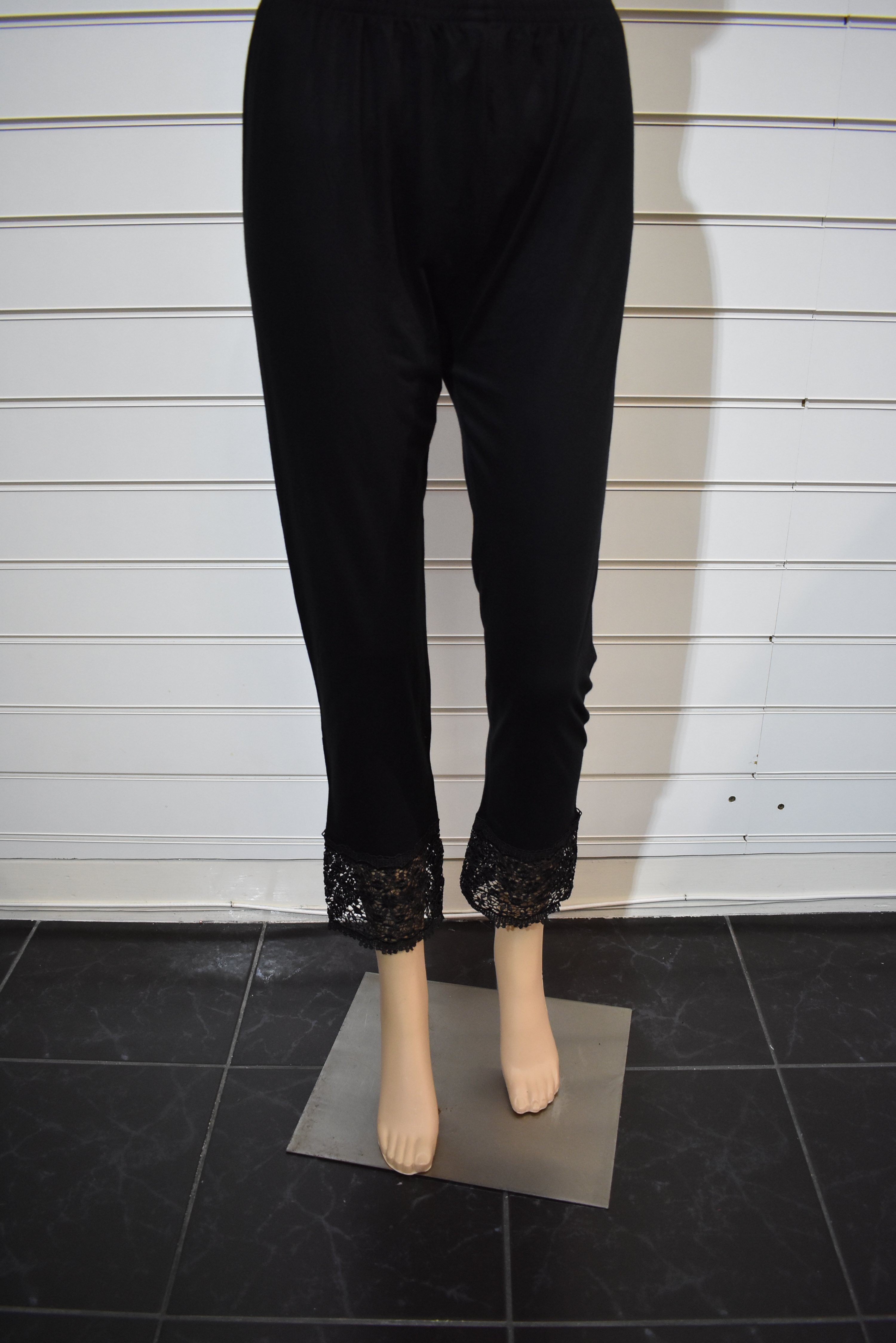 Jersey Lace Detailed Leggings Trousers Black - Desi Posh