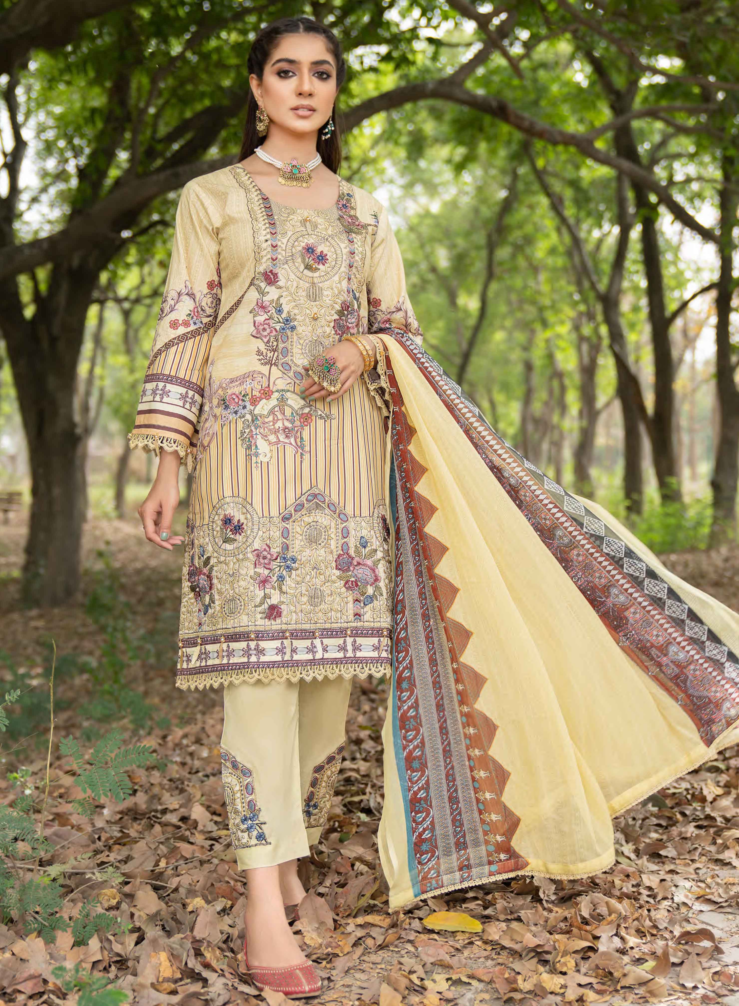 Munira Pakistani Lawn Outfit with Chiffon Dupatta MSL3A