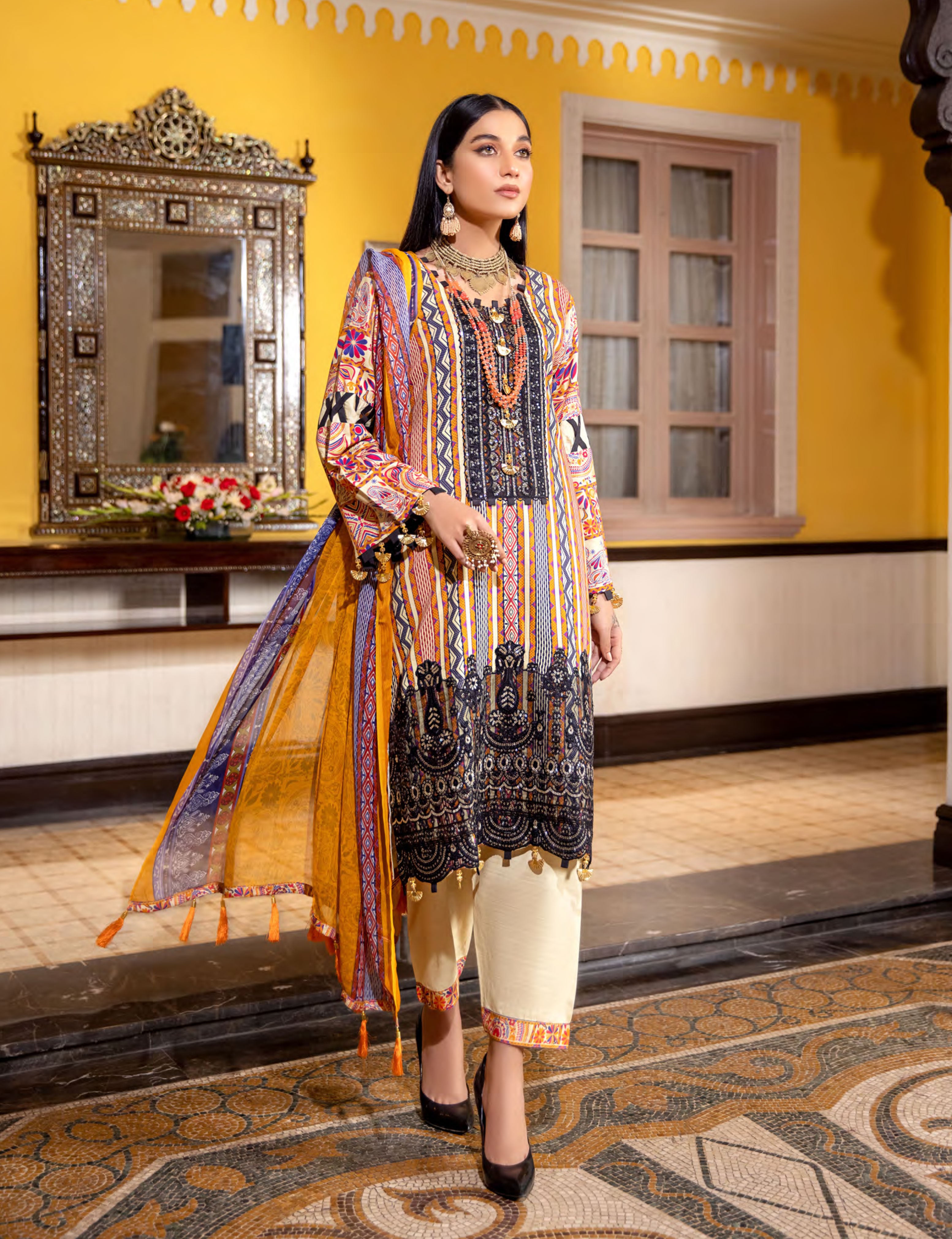 Munira Patchwork Embroidered Linen Salwar Kameez MS3 Dresses DesiP 