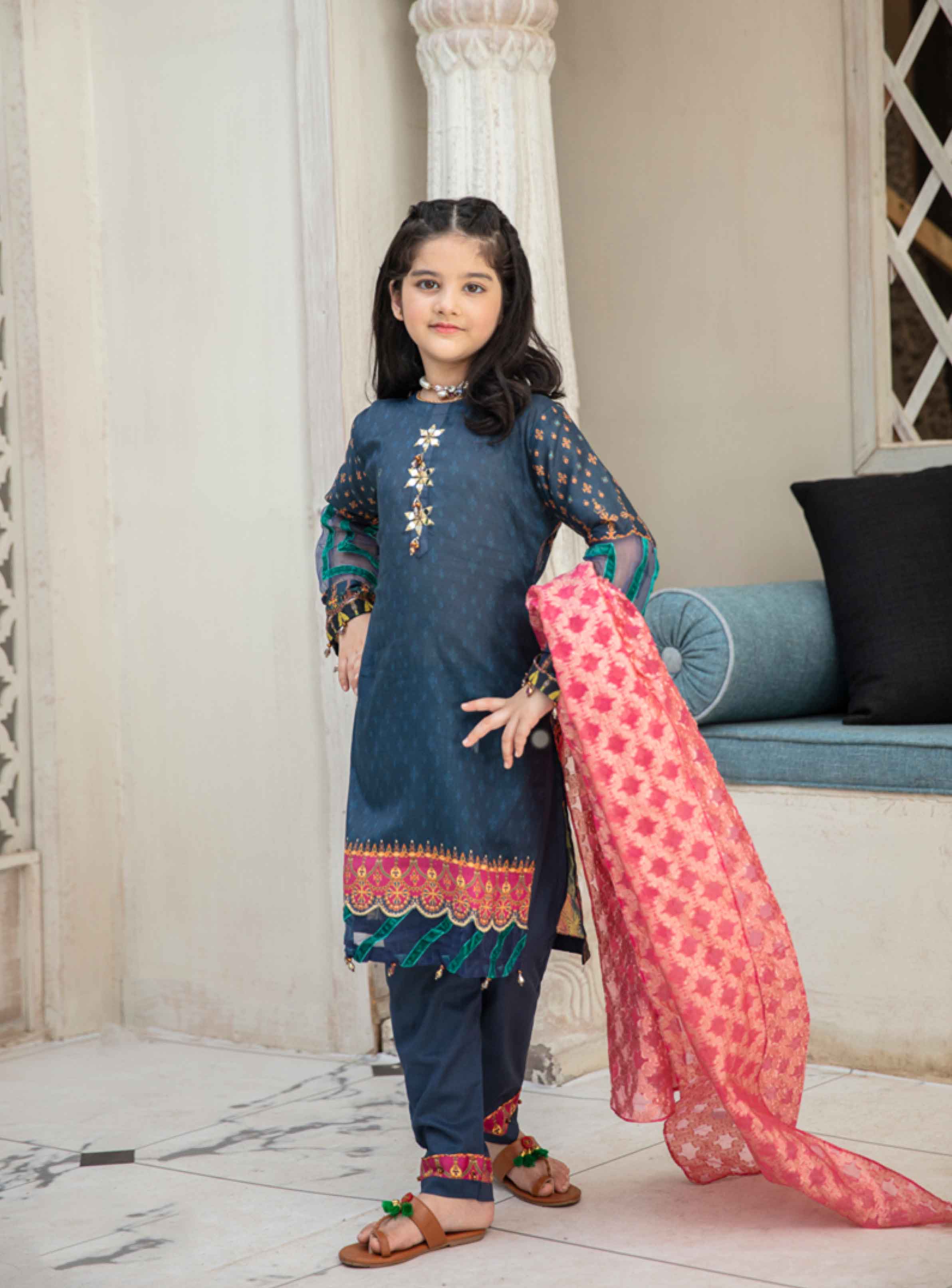 Simrans Girls Afsaneh Mummy & Me Lawn Outfit SMP06K DesiP 
