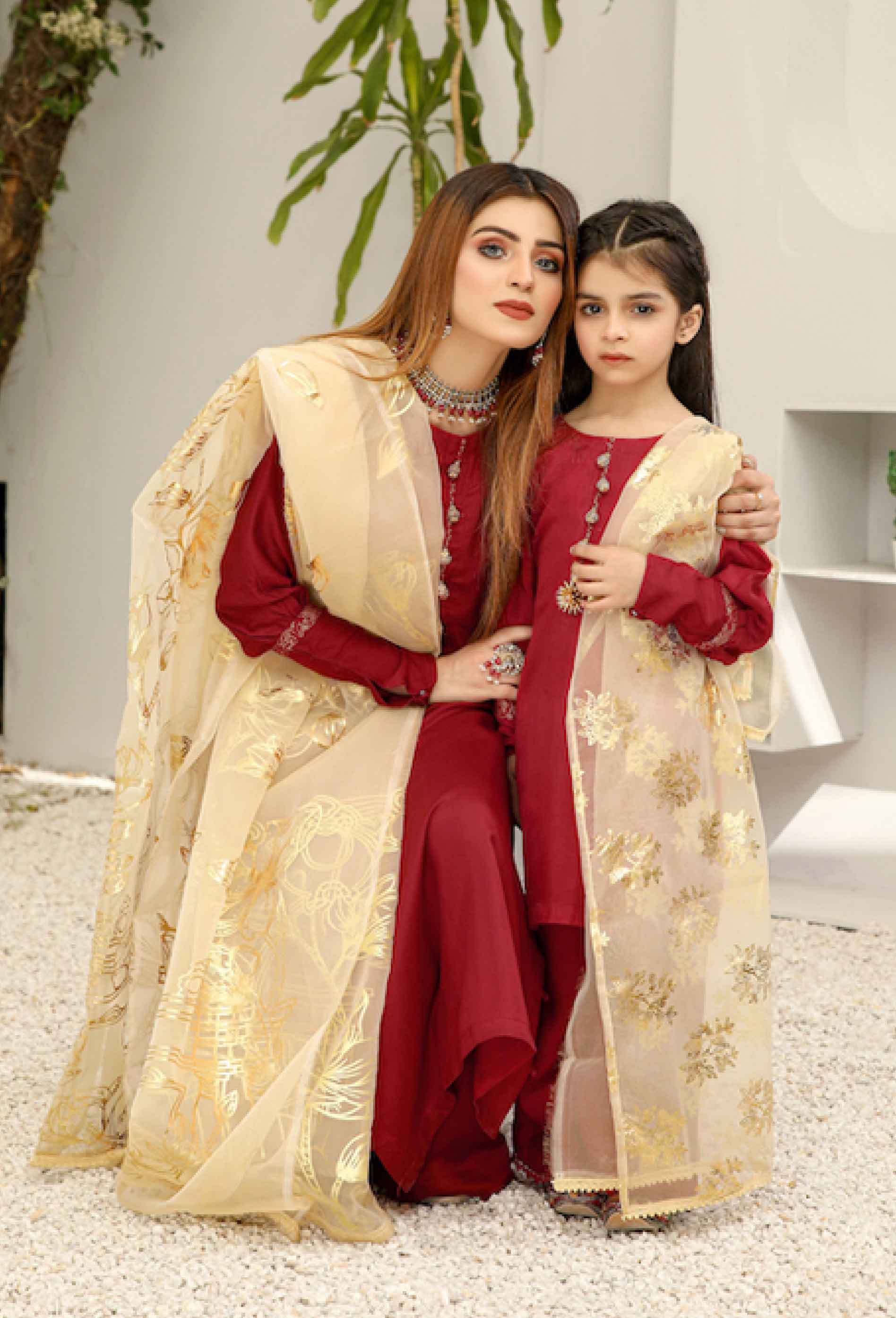 Simrans Girls Mummy & Me Eid Outfit with Foil Print Dupatta PN03K DesiPosh