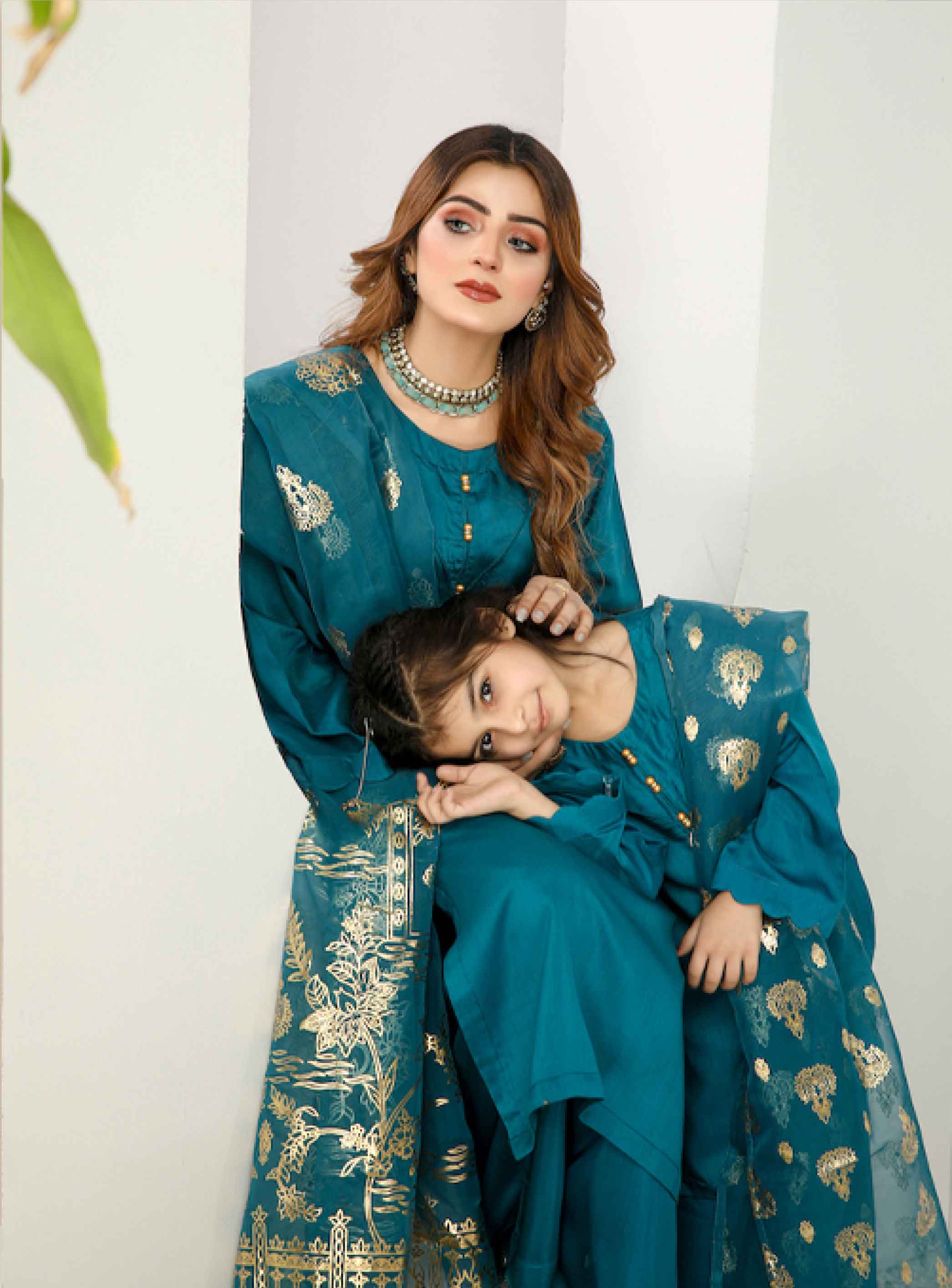 desi posh mummy and me eid suits