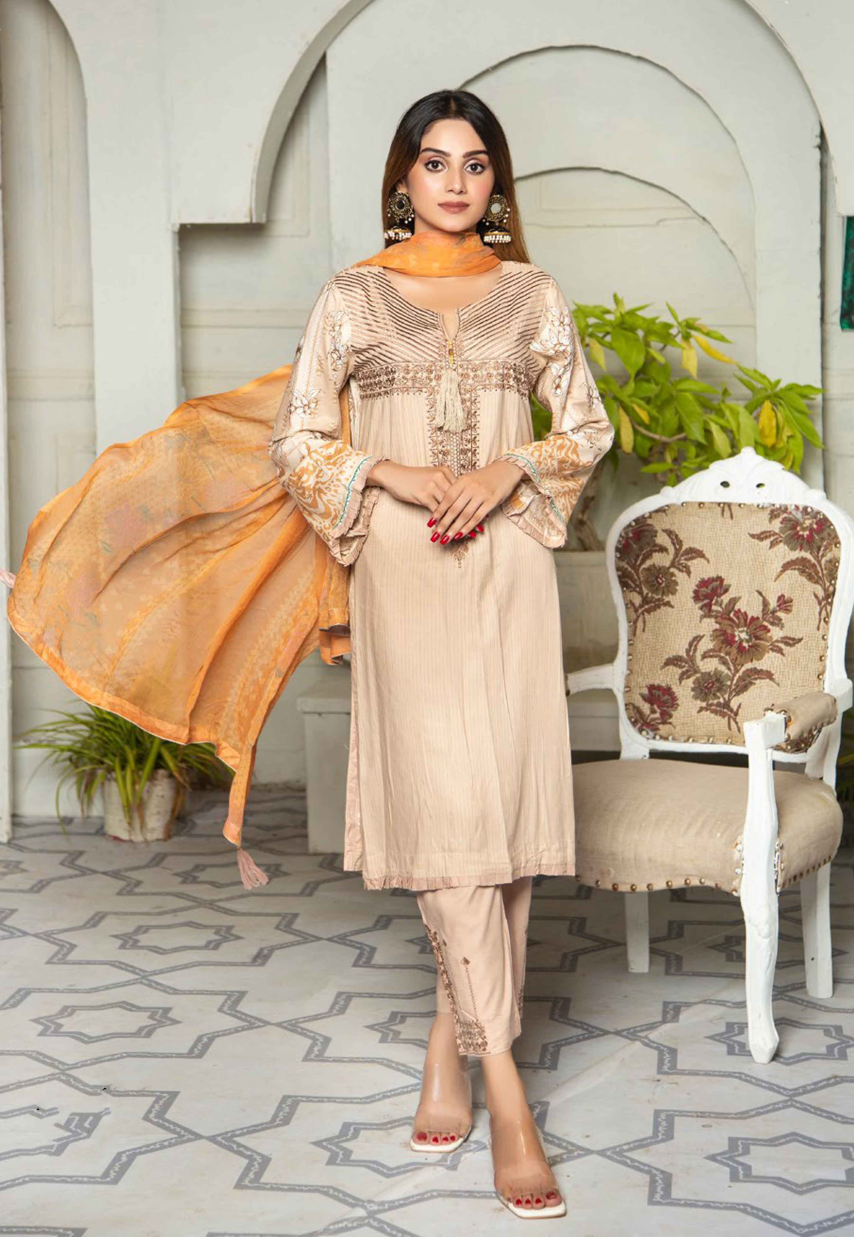 Simrans Luxury Linen Outfit With Embroidered Trousers ILSL01