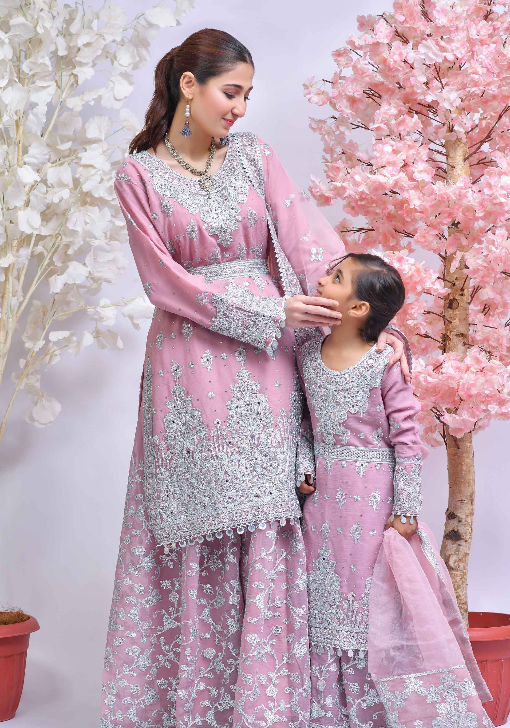 mother and daughter wedding dress