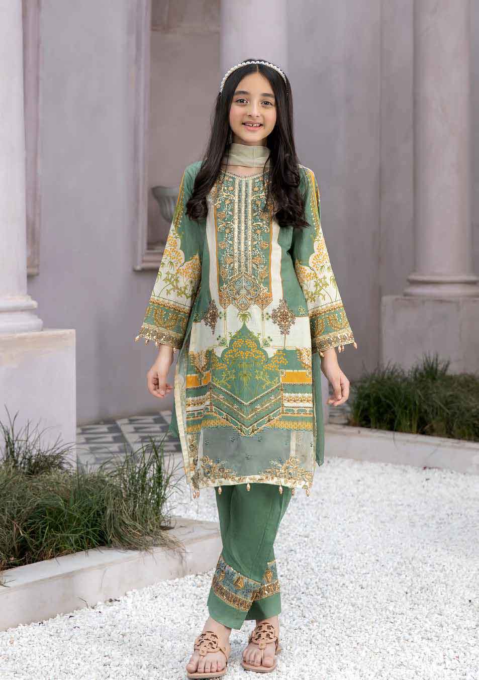 girls salwar kameez