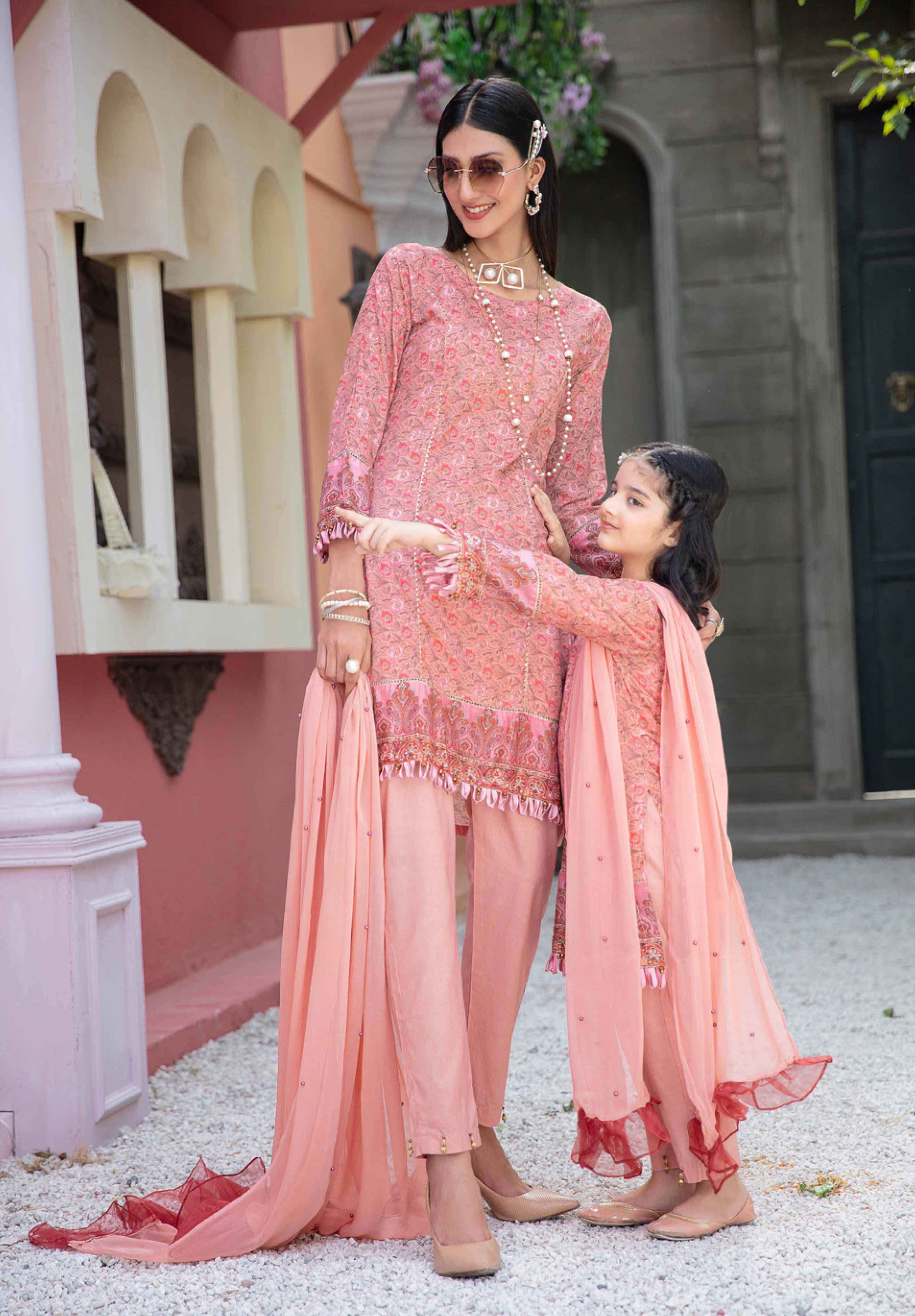 mother and daughter matching eid outfits
