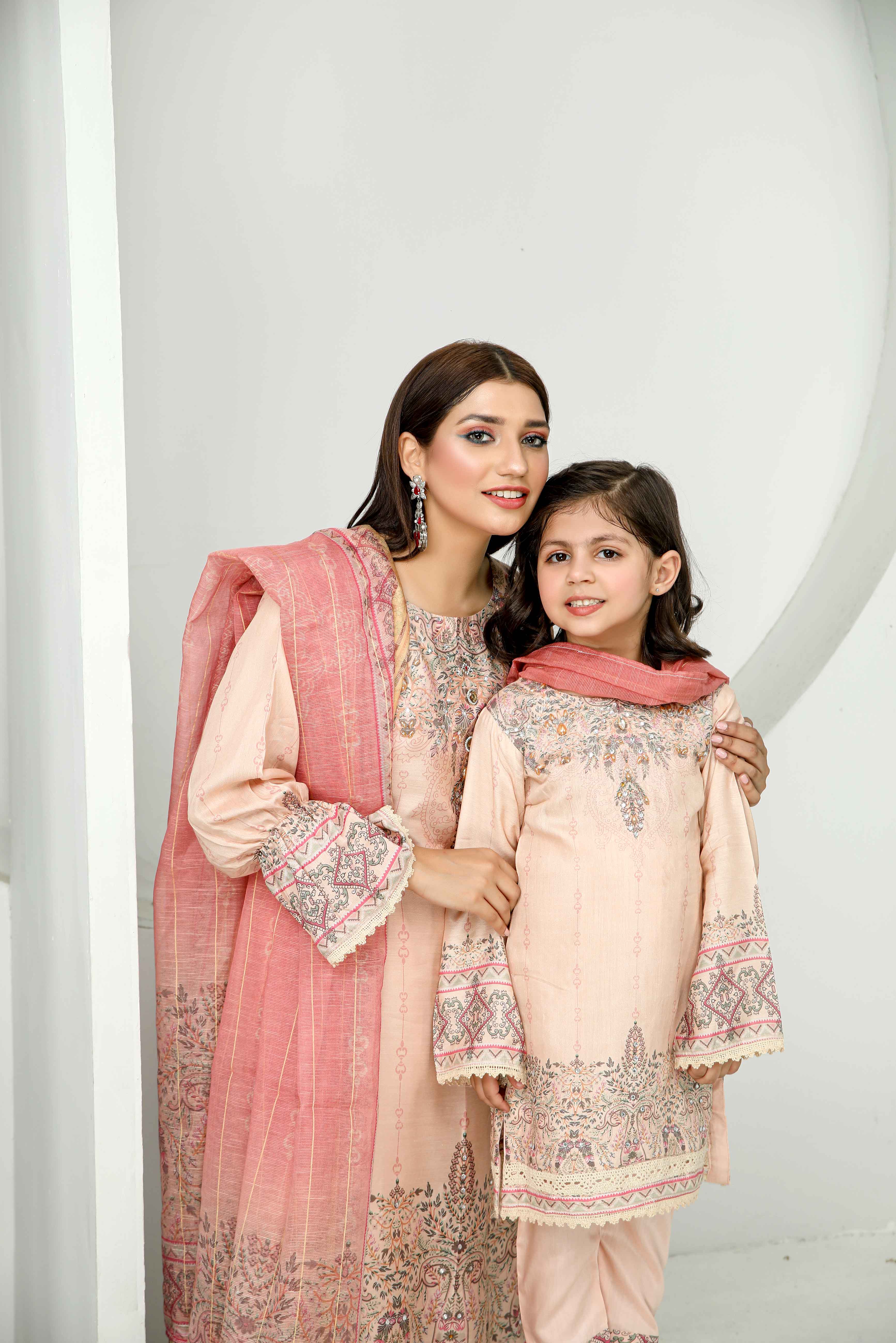 readymade mother and daughter suit