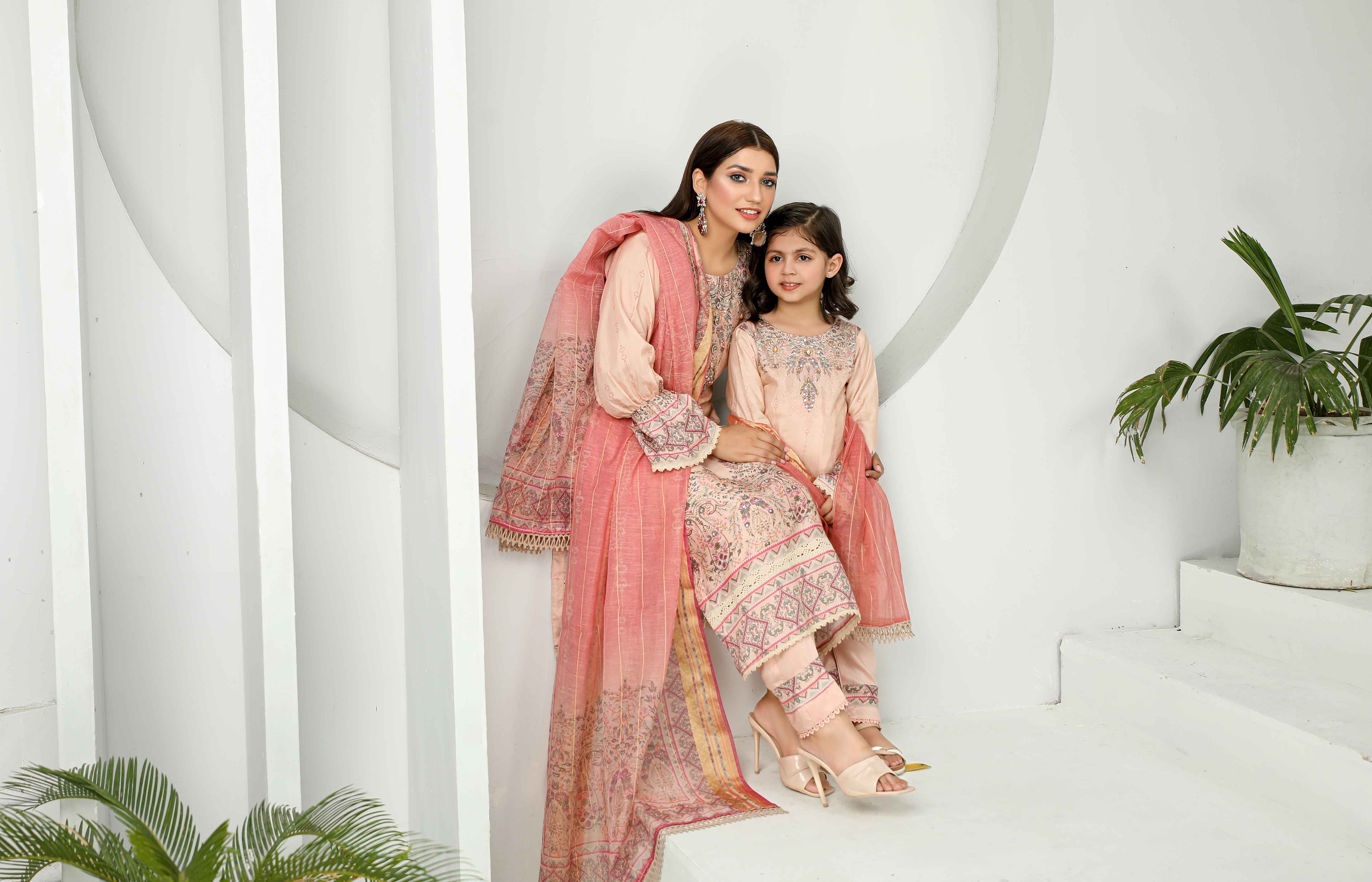 pakistani mummy and me suit