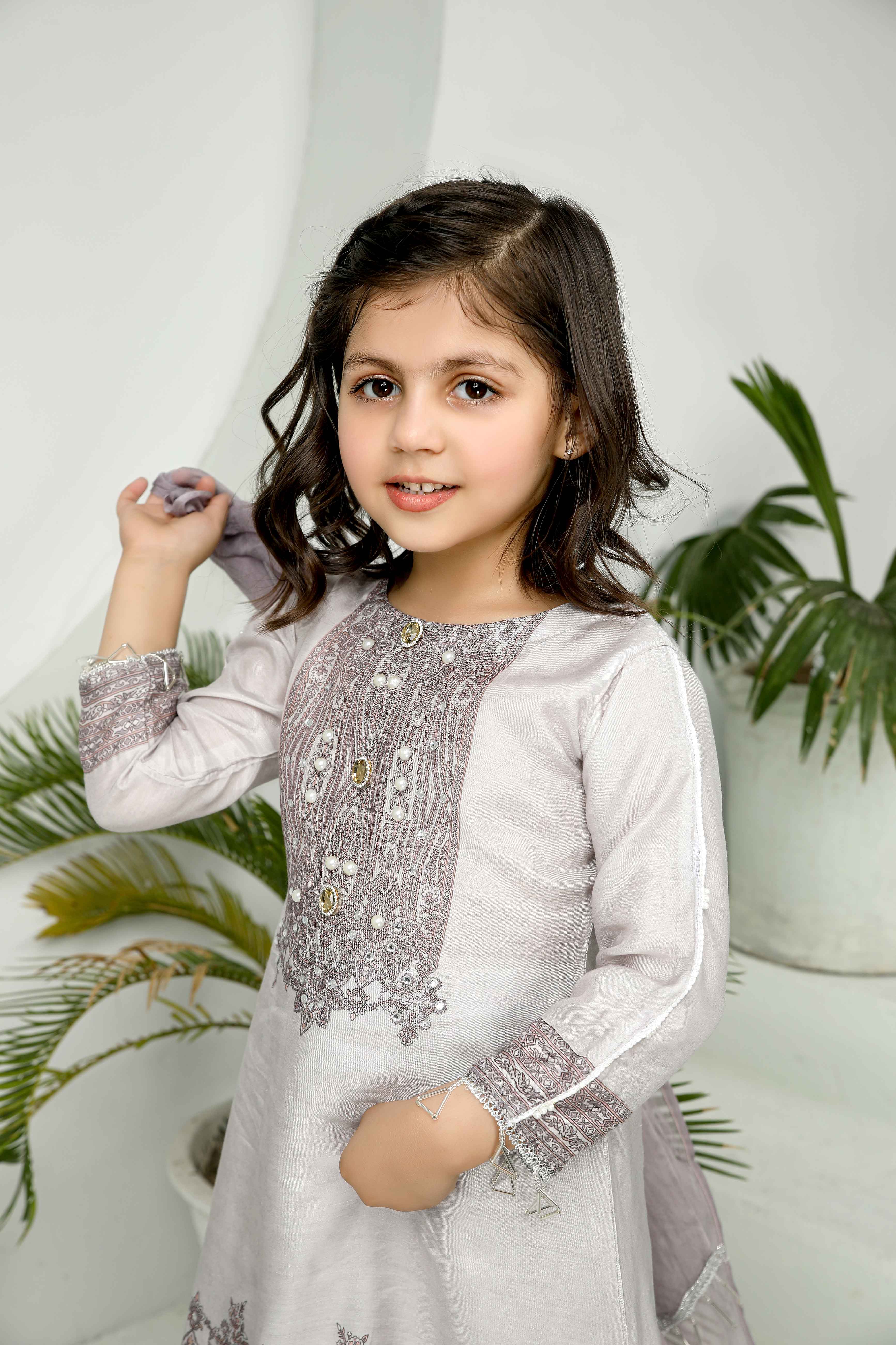pakistani girls suit