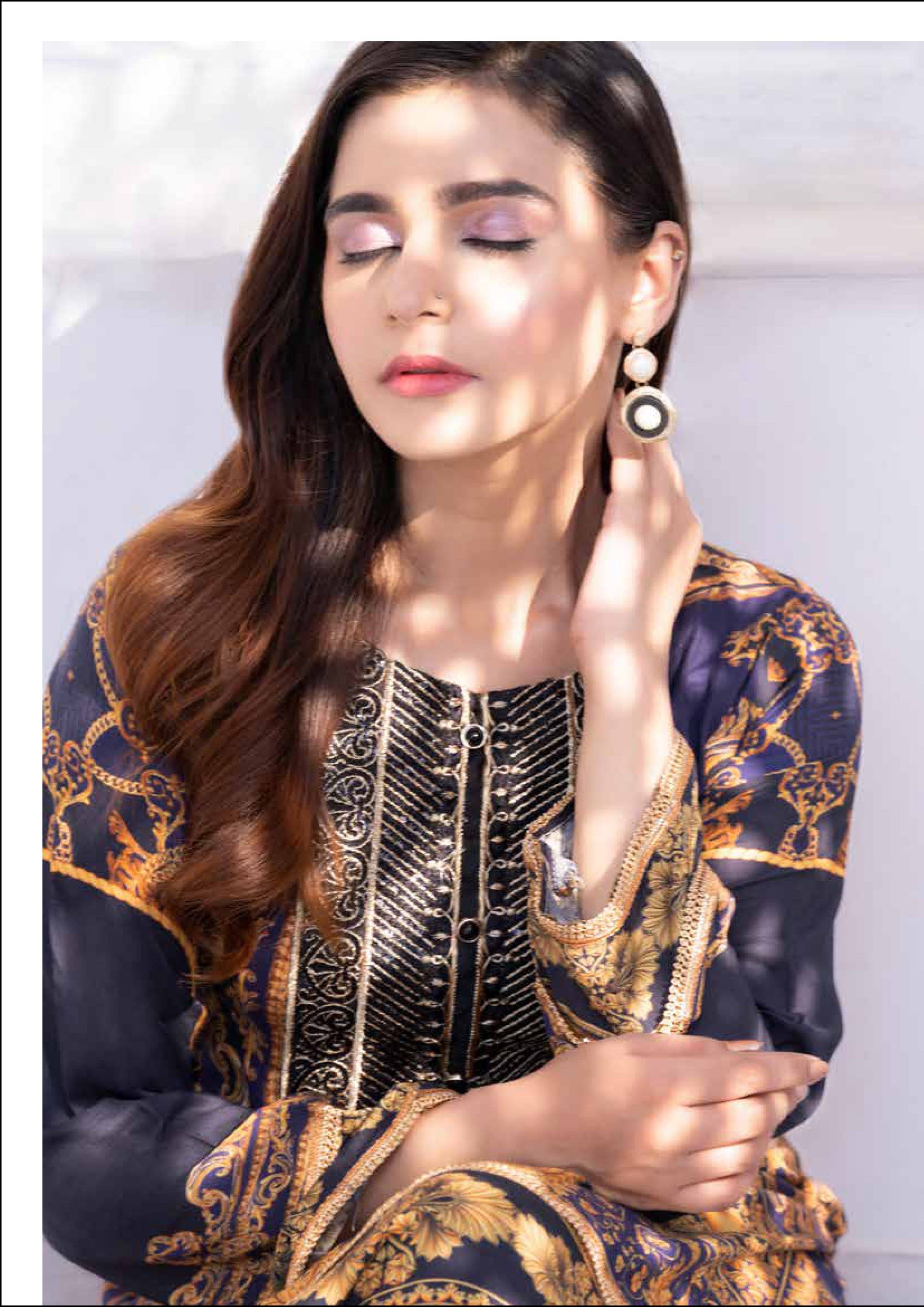 Simrans Premium Versace Print Linen Outfit With Capri Trousers and Chiffon Dupatta Navy Blue - Desi Posh