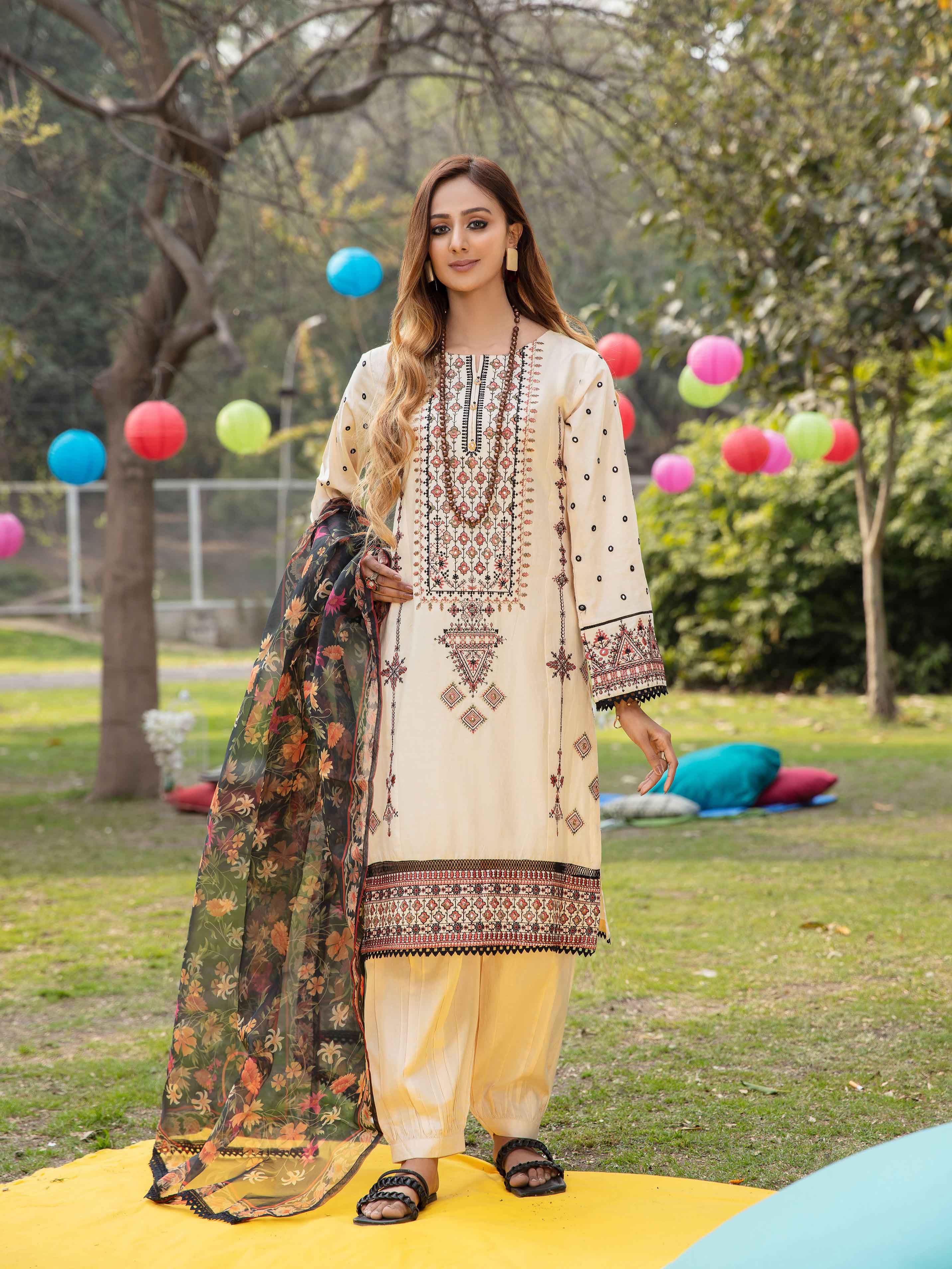 Simrans Sindhi Embroidered Lawn Outfit with Shalwar 25230